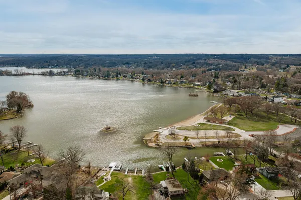 $799,900 | S67W17672 Copper Oaks Court, Muskego, WI 53150