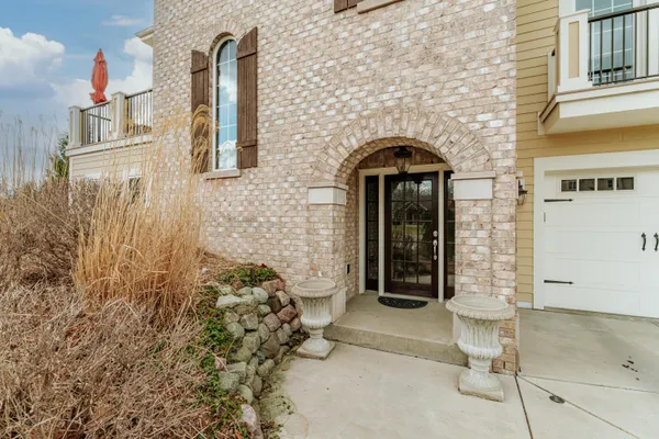 $799,900 | S67W17672 Copper Oaks Court, Muskego, WI 53150