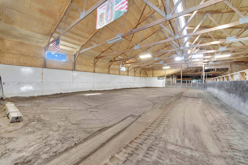 7245 West Dralle Road Monee, IL 60449 - Photo 54 of 73 a view of a backyard of a house
