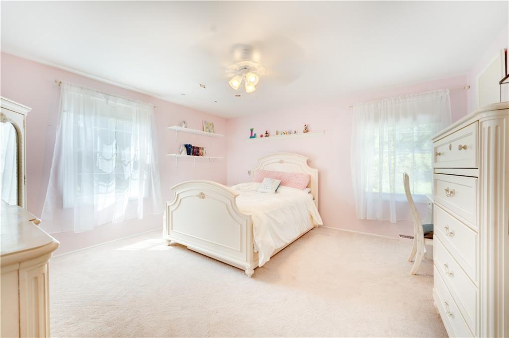 2374 Cramden Road Pittsburgh, PA 15241 - Photo 16 of 24