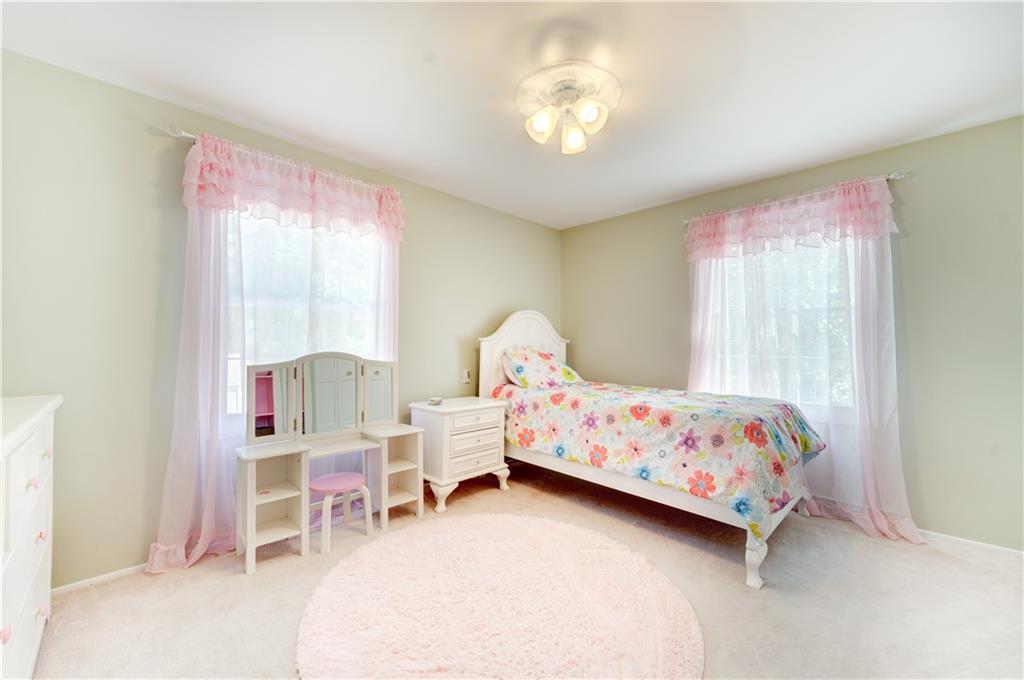 2374 Cramden Road Pittsburgh, PA 15241 - Photo 18 of 24