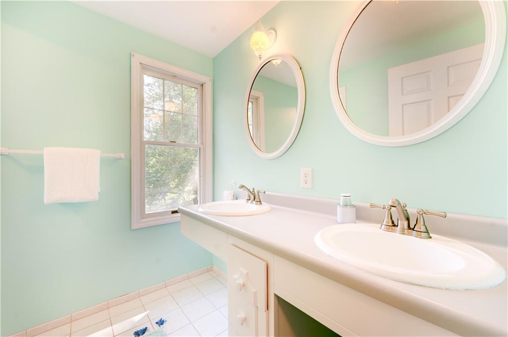 2374 Cramden Road Pittsburgh, PA 15241 - Photo 19 of 24