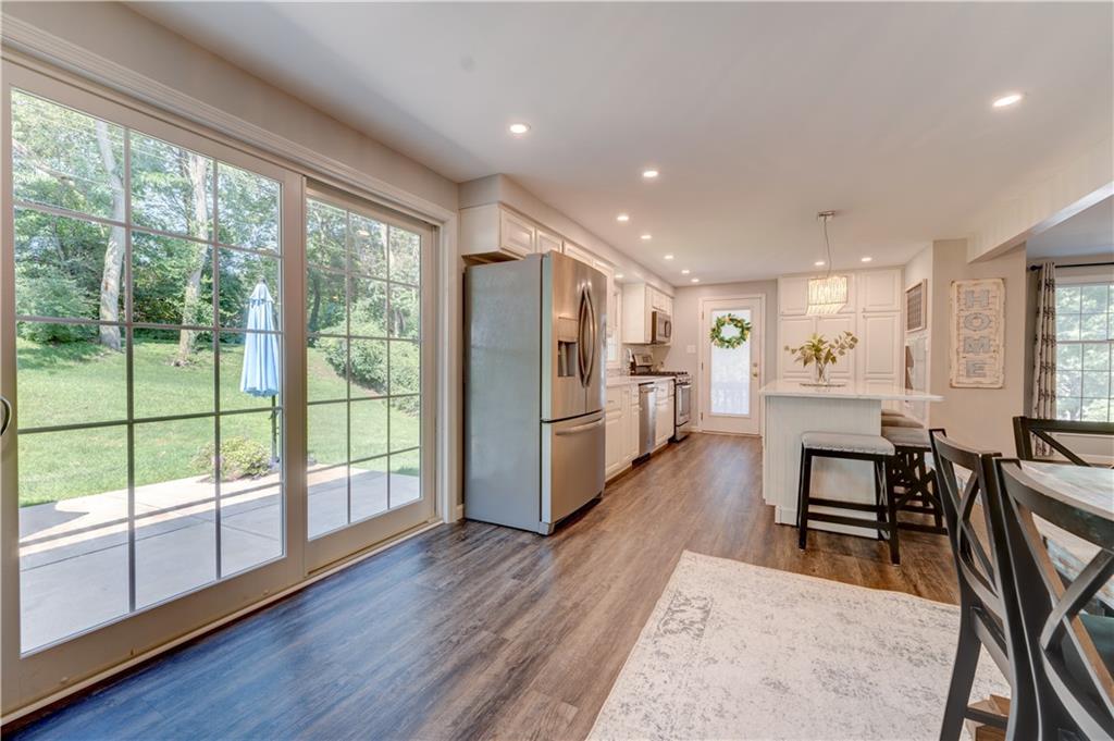 2374 Cramden Road Pittsburgh, PA 15241 - Photo 4 of 24