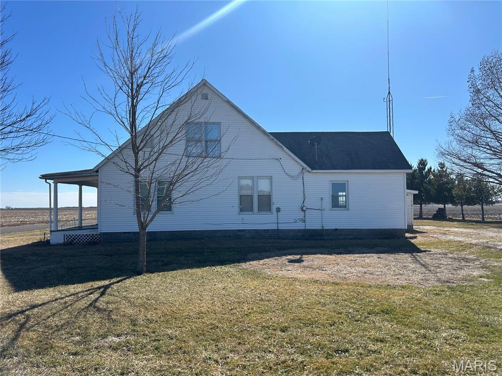 98 Northwest 200 Avenue Carrollton, IL 62016 - Photo 18 of 22