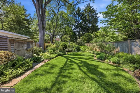 $589,000 | 233 East Evergreen Avenue, Philadelphia, PA 19118