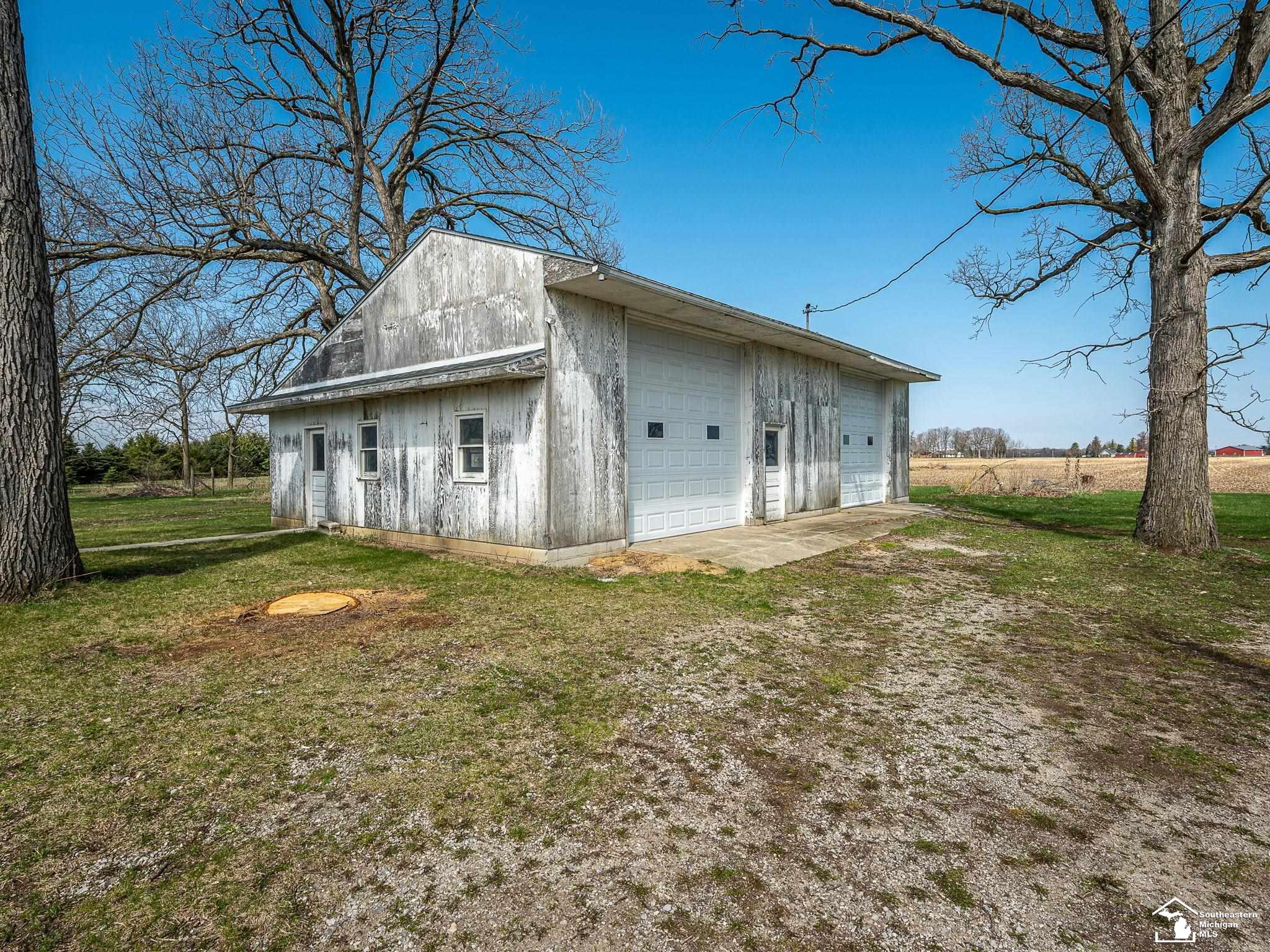 1932 West Albain Road Monroe, MI 48161 - Photo 36 of 57 50203798-24a1c0ad-650e-4f98-85c9-65f20ce83a62.JPG