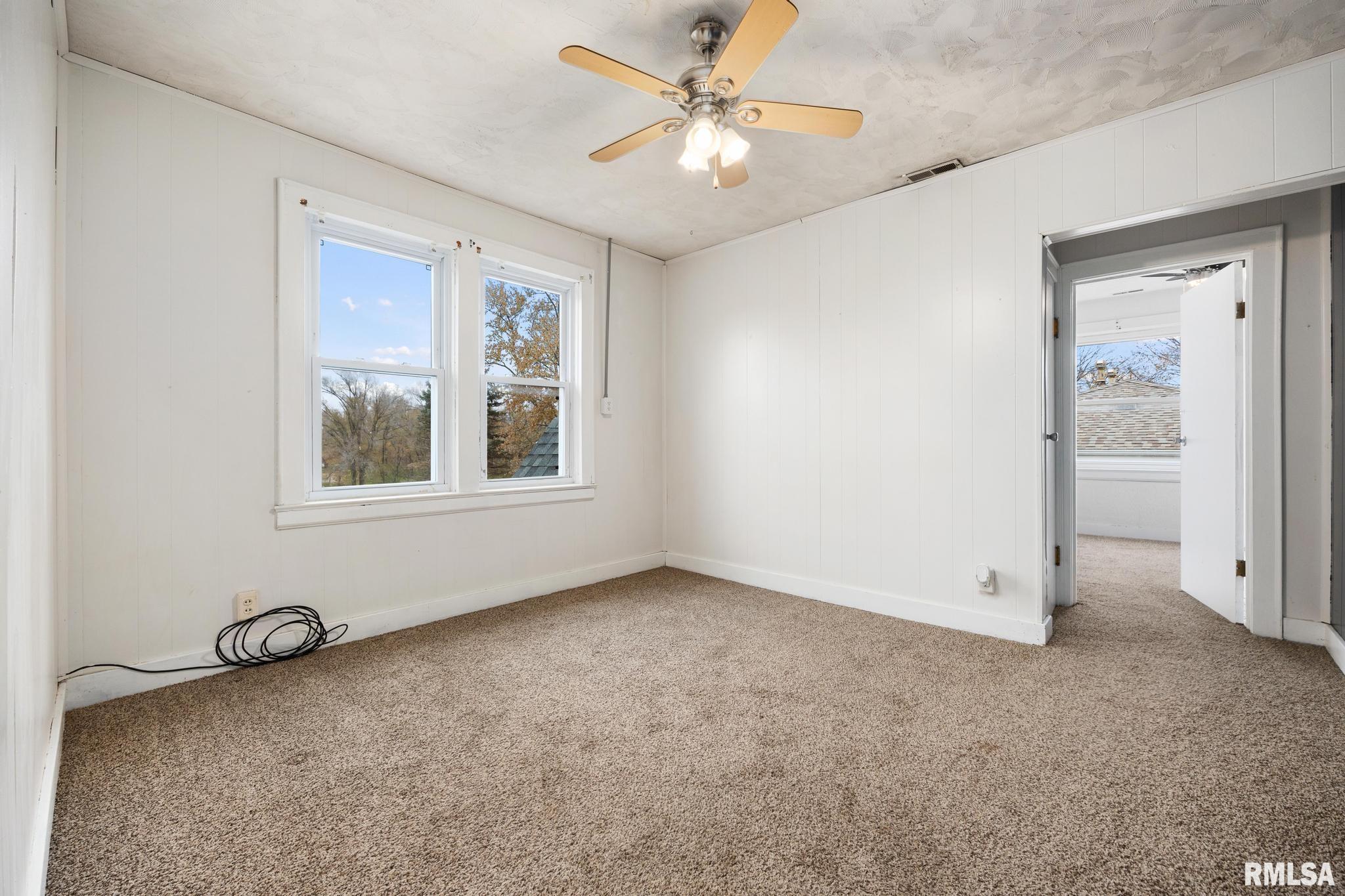 428 Roberts Street Creve Coeur, IL 61610 - Photo 23 of 28