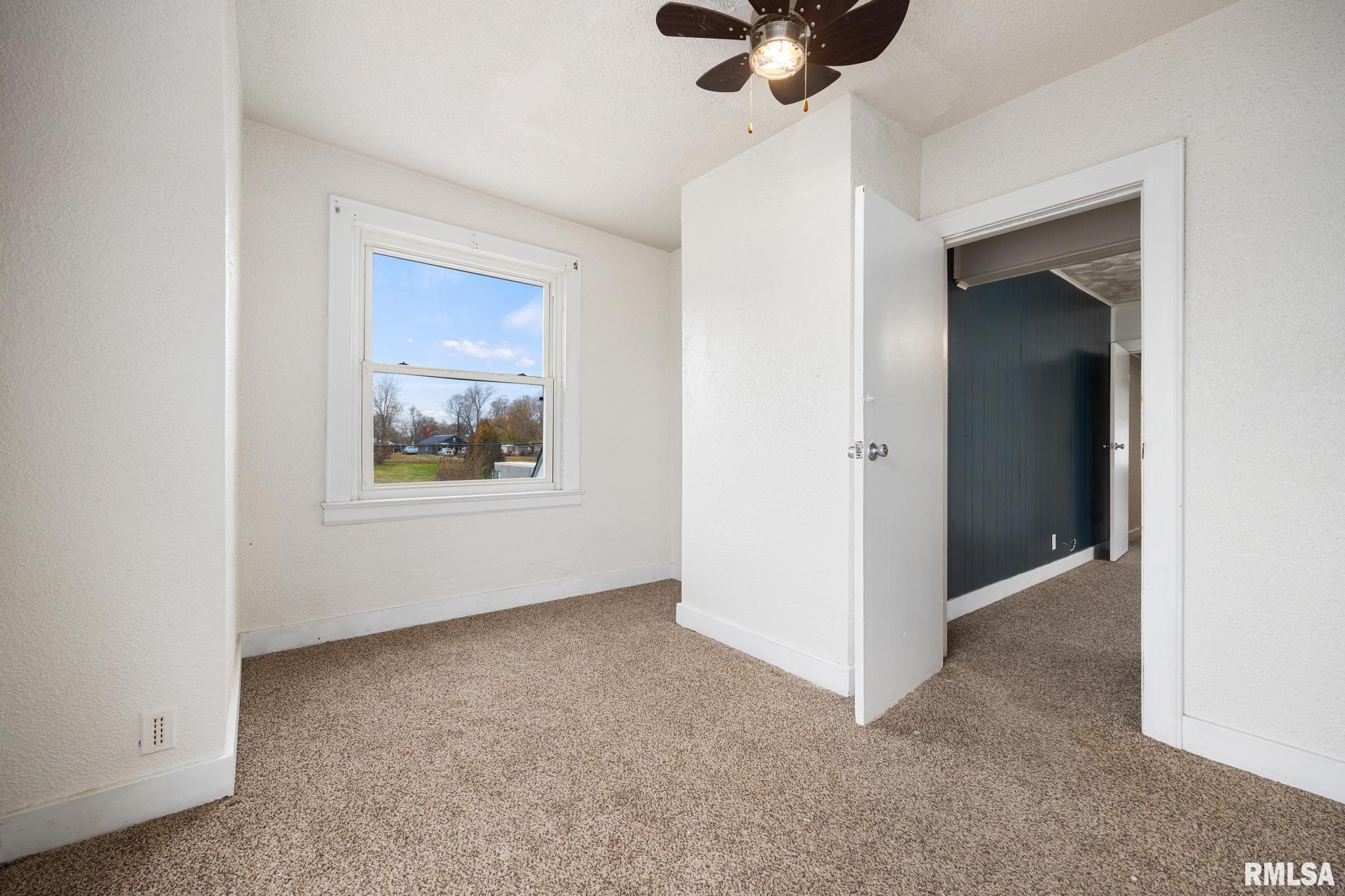 428 Roberts Street Creve Coeur, IL 61610 - Photo 25 of 28