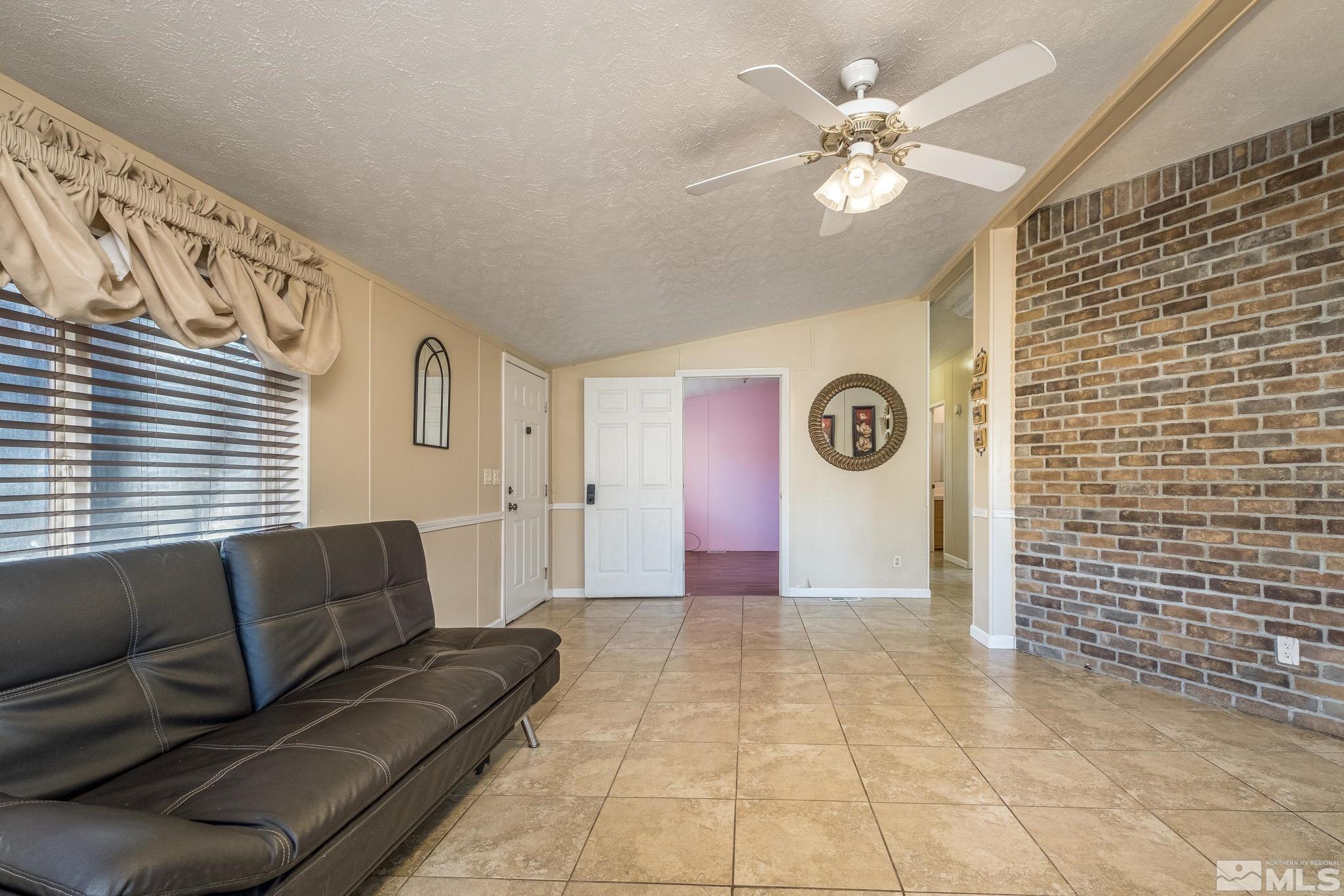 1670 Rockchuck Road Reno, NV 89506 - Photo 4 of 31 a view of livingroom with furniture