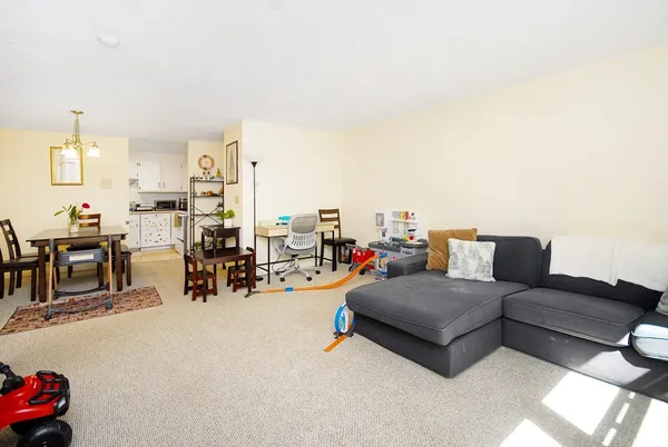 $245,000 | 773 Massachusetts Avenue, Unit B9, Boxborough, MA 01719