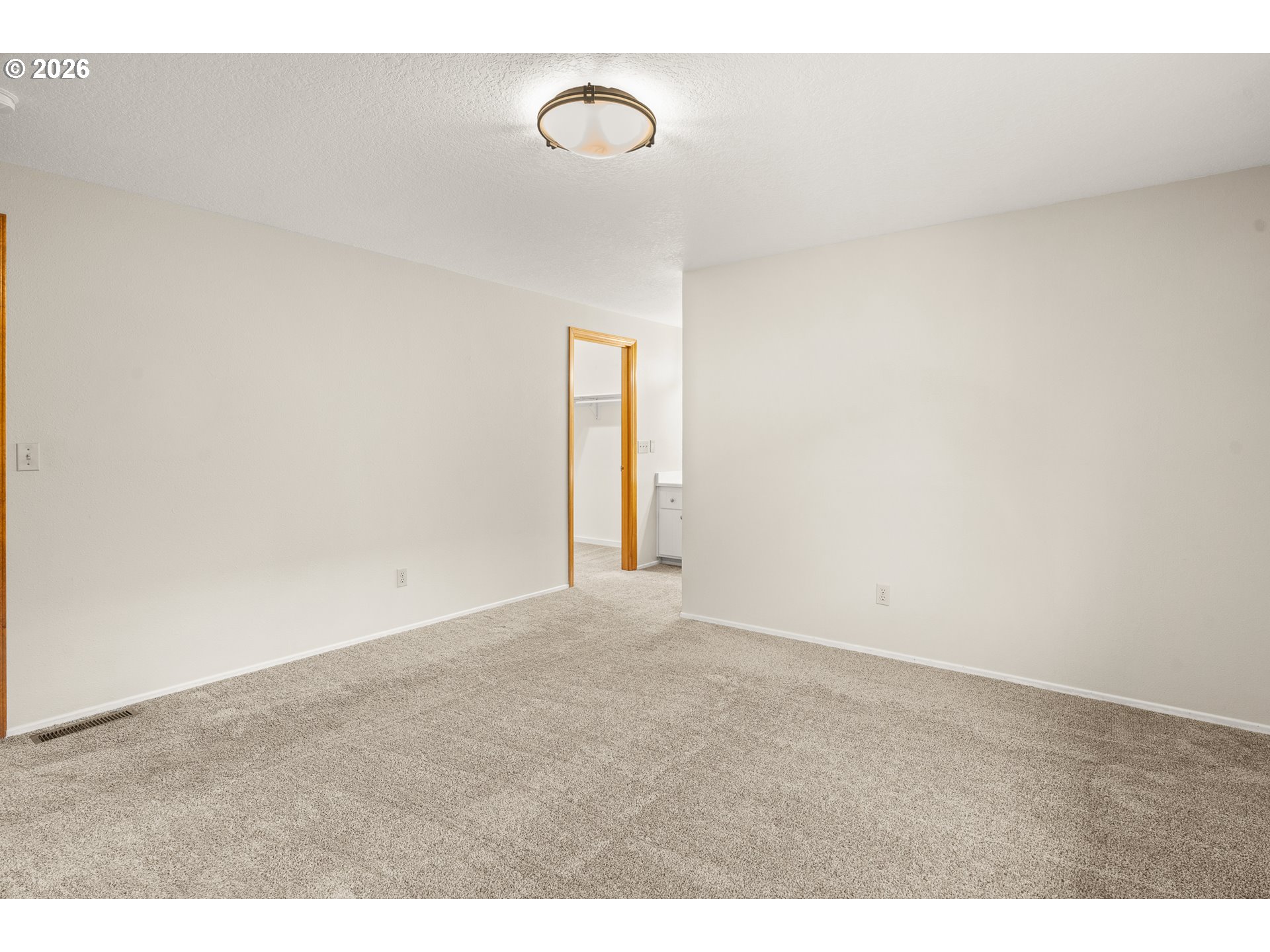 17839 Southwest Meadowbrook Way Beaverton, OR 97078 - Photo 25 of 45 a view of an empty room and a window
