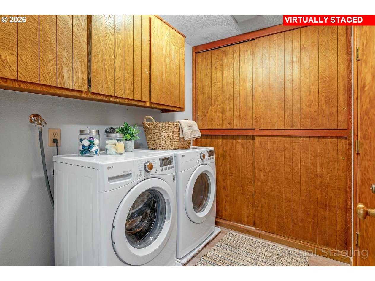 17839 Southwest Meadowbrook Way Beaverton, OR 97078 - Photo 28 of 45 a utility room with dryer and washer