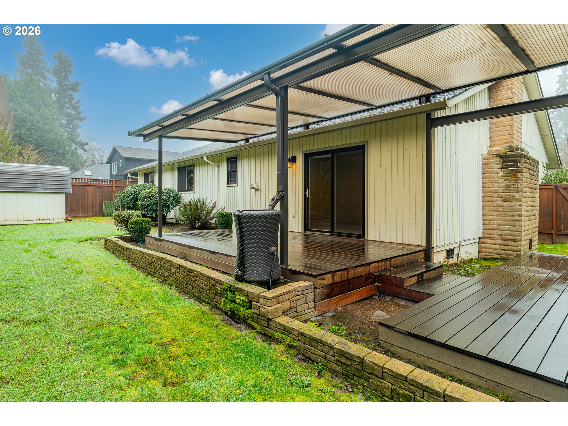 17839 Southwest Meadowbrook Way Beaverton, OR 97078 - Photo 34 of 45 a front view of house with yard