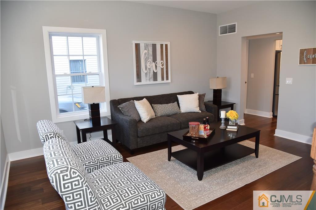 15 Wendy Road Colonia, NJ 07067 - Photo 5 of 40 Gallery Image 5