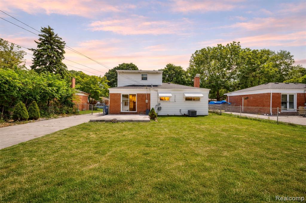 26615 Thomas Warren, MI 48091 - Photo 23 of 23