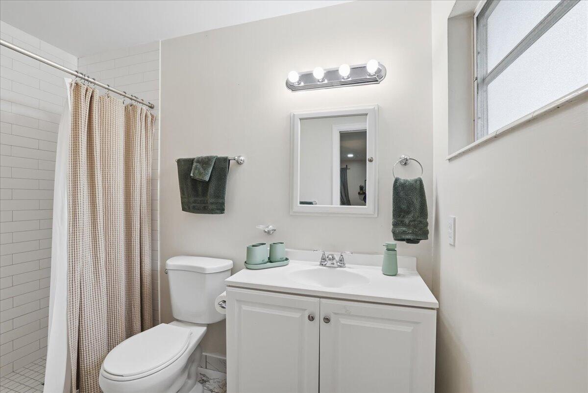 583 Northwest 12th Terrace Boca Raton, FL 33486 - Photo 23 of 31 16-8I8A4964