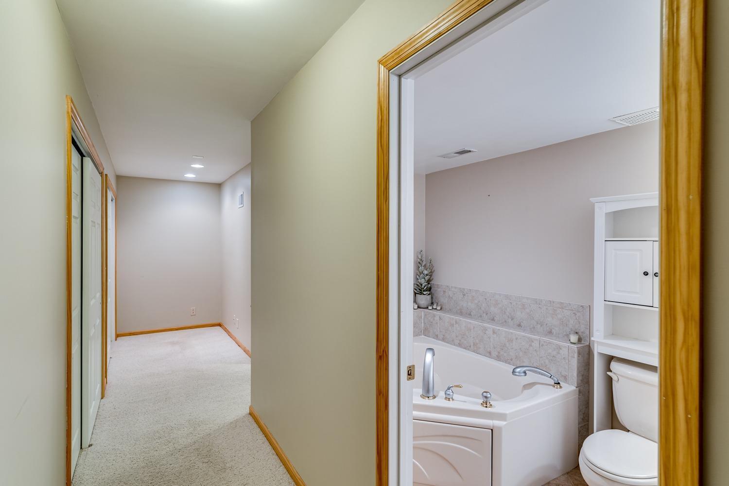 5947 Lawrence Road Cincinnati, OH 45248 - Photo 39 of 49