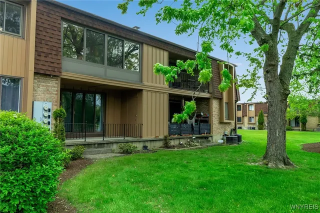 $159,900 | 130 Groton Drive, Unit 4, Amherst, NY 14228