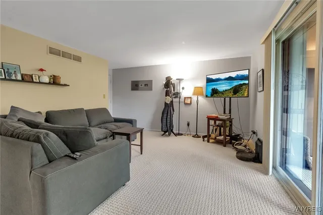 $159,900 | 130 Groton Drive, Unit 4, Amherst, NY 14228