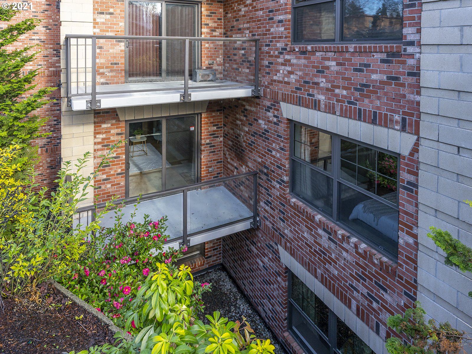 2454 Northwest Westover Road, Unit A202 Portland, OR 97210 - Photo 23 of 25 Gallery Image 23