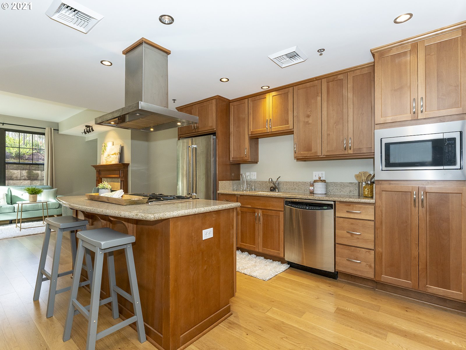 2454 Northwest Westover Road, Unit A202 Portland, OR 97210 - Photo 9 of 25 Gallery Image 9