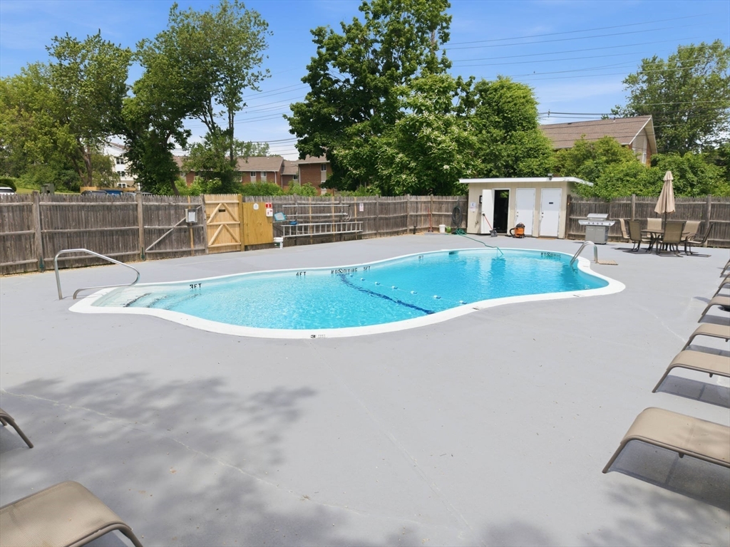 500 Northshore Road, Unit 4C Peabody, MA 01960 - Photo 6 of 33
