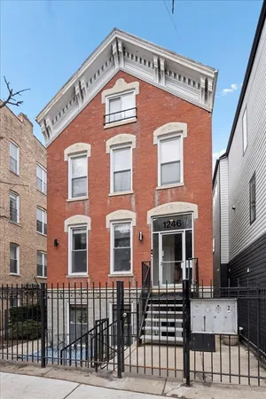 $449,900 | 1246 North Paulina Street, Unit 1, Chicago, IL 60622