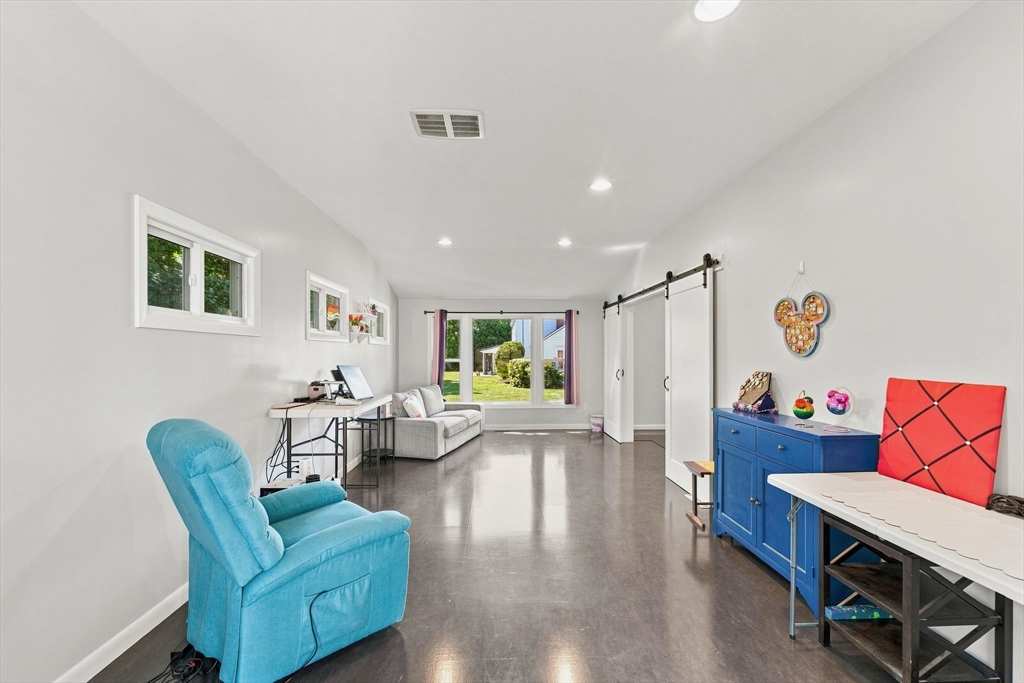 94 Florence Road Lowell, MA 01851 - Photo 11 of 41 Gallery Image 11