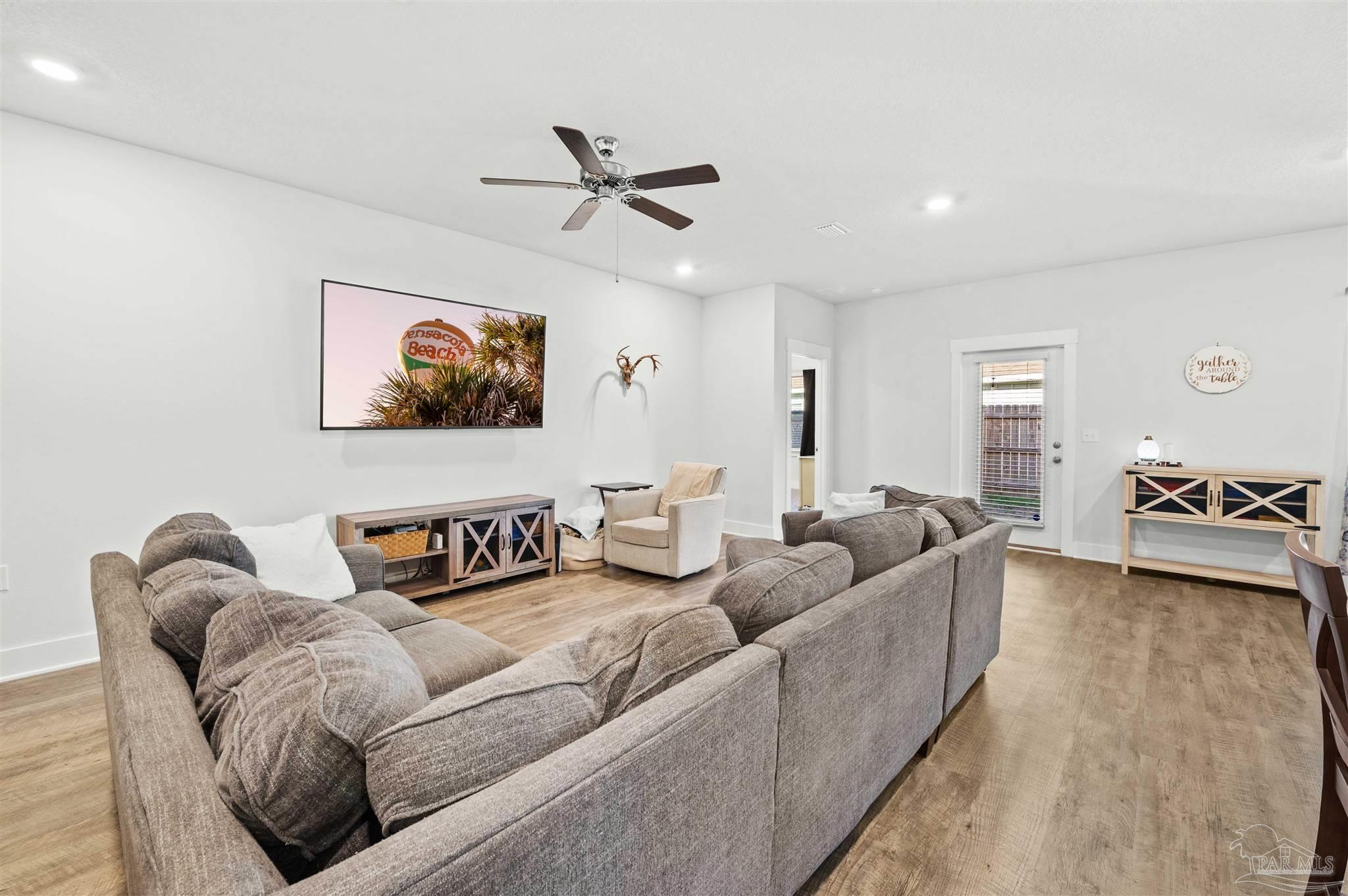 5869 Danbury Boulevard Pace, FL 32571 - Photo 4 of 33