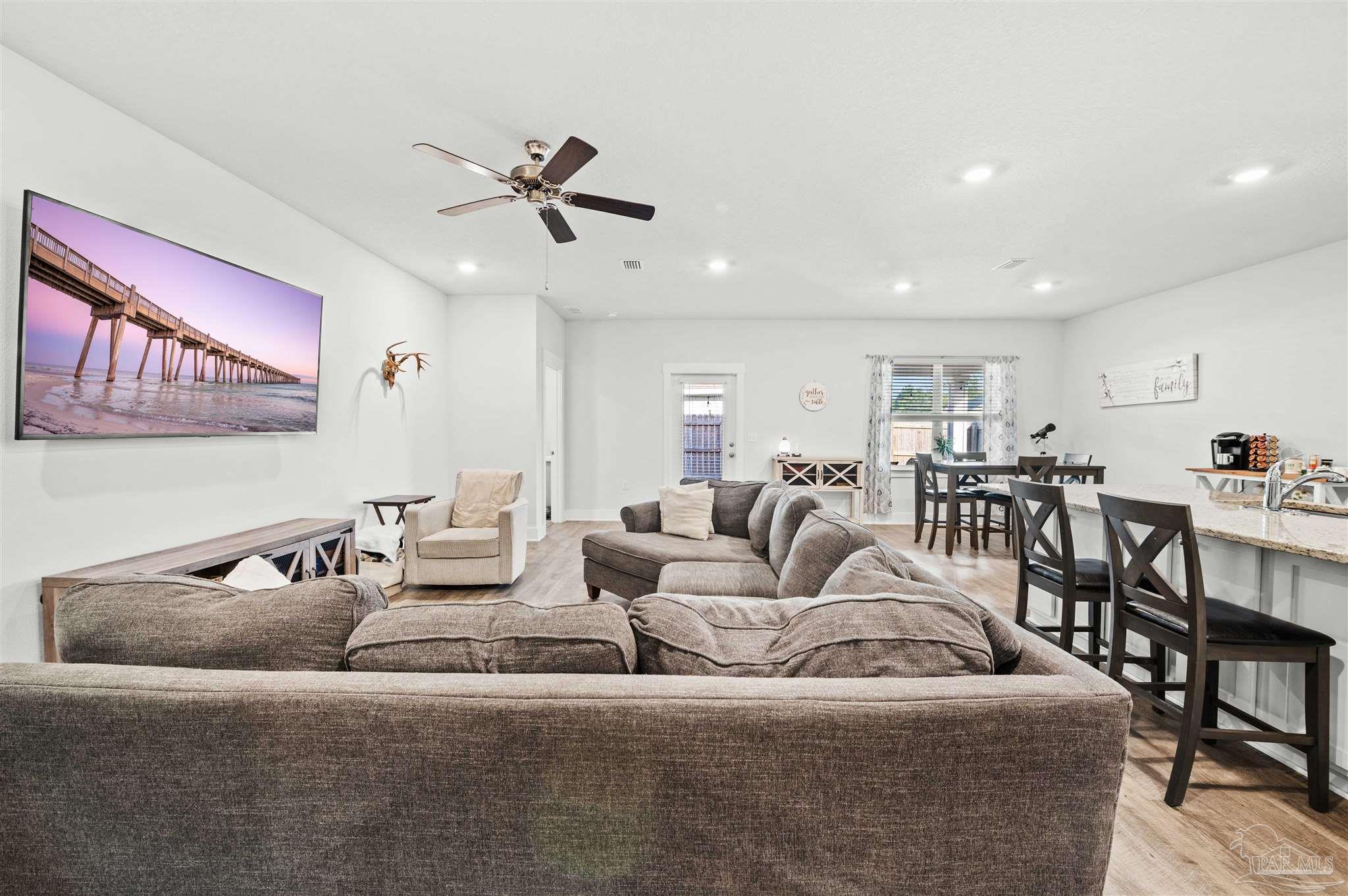 5869 Danbury Boulevard Pace, FL 32571 - Photo 5 of 33