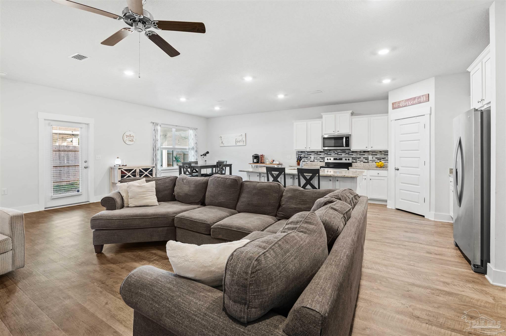 5869 Danbury Boulevard Pace, FL 32571 - Photo 6 of 33