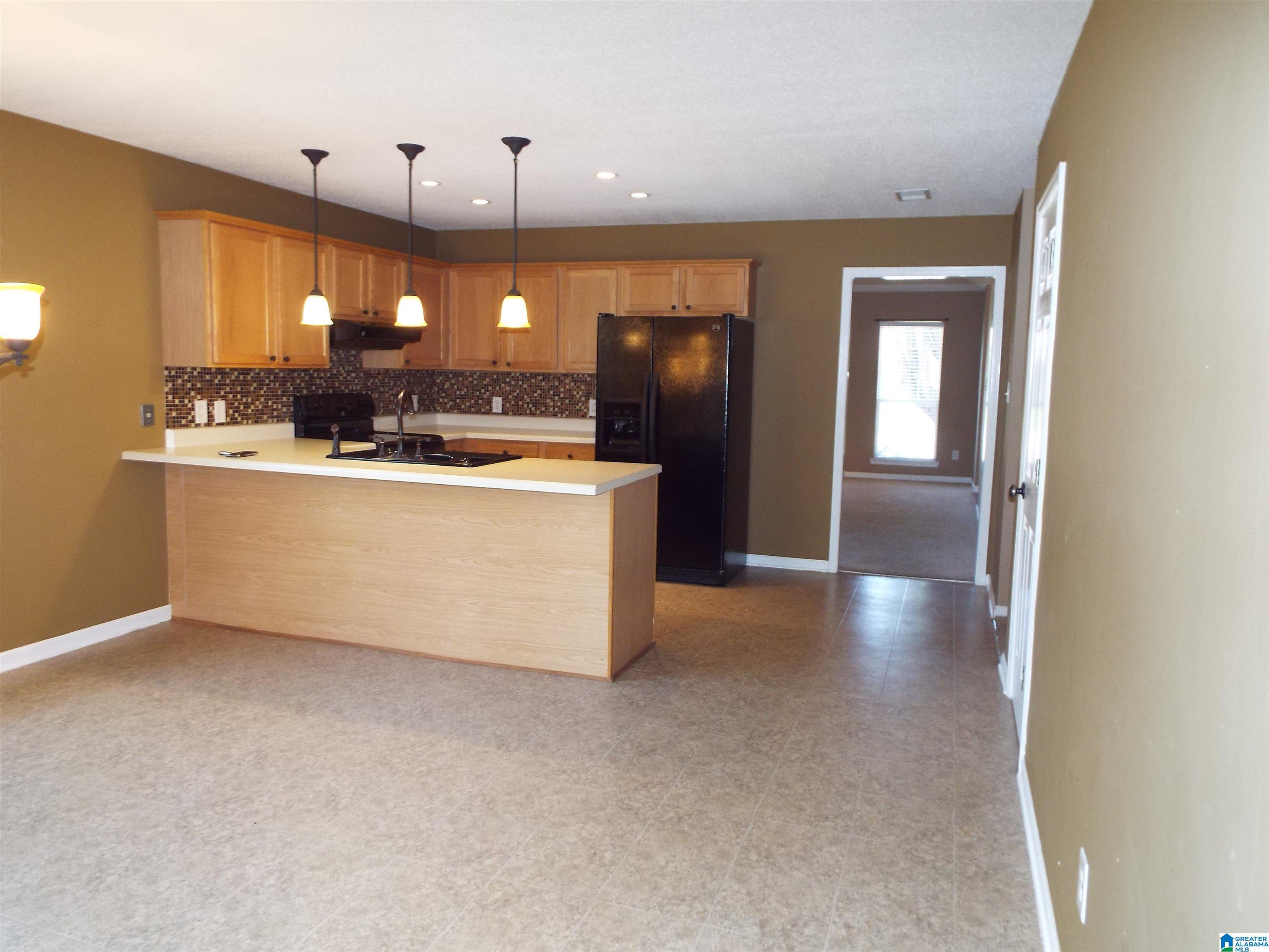 197 Pebble Circle Pelham, AL 35124 - Photo 8 of 24