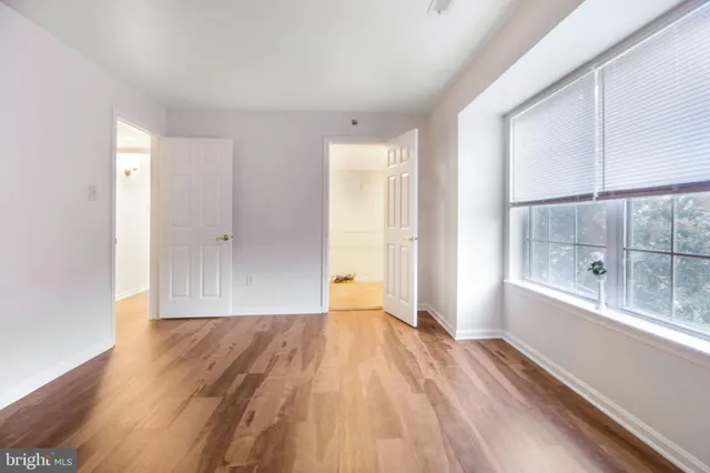 $1,500 | 4 Banyan Wood Court, Unit 201, Essex, MD 21221