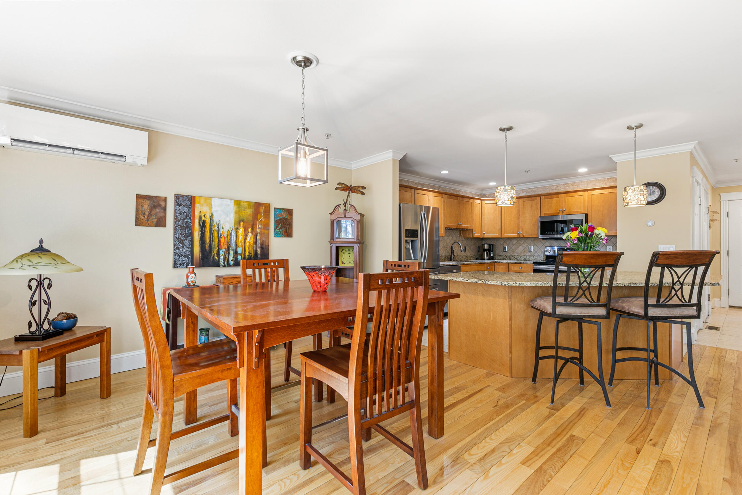 58 Ridge Road, Unit 7 Portland, ME 04103 - Photo 8 of 47 58 Ridge Rd Portland ME 04103 USA_045