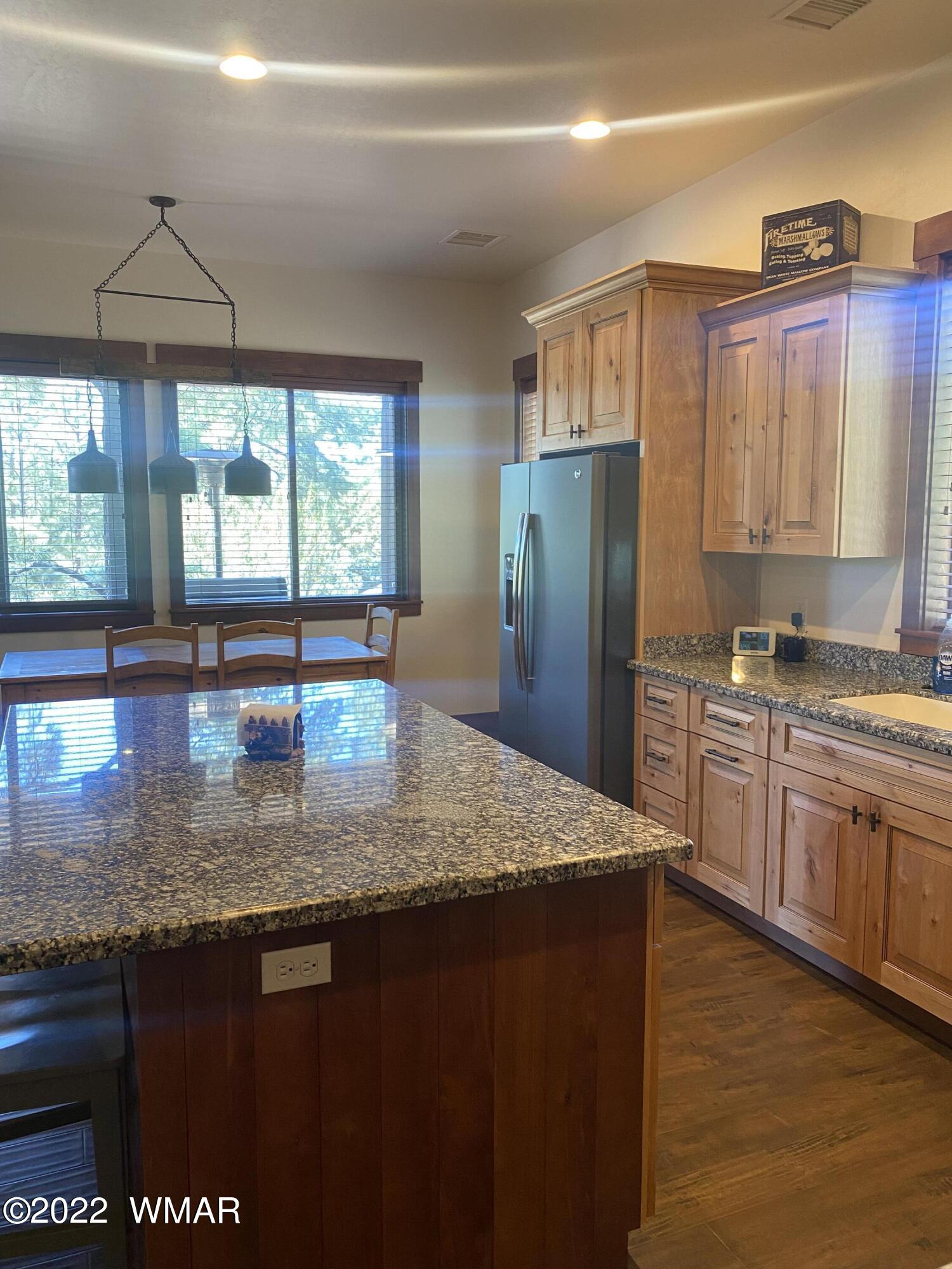 2936 Yellowjacket Street Overgaard, AZ 85933 - Photo 6 of 26
