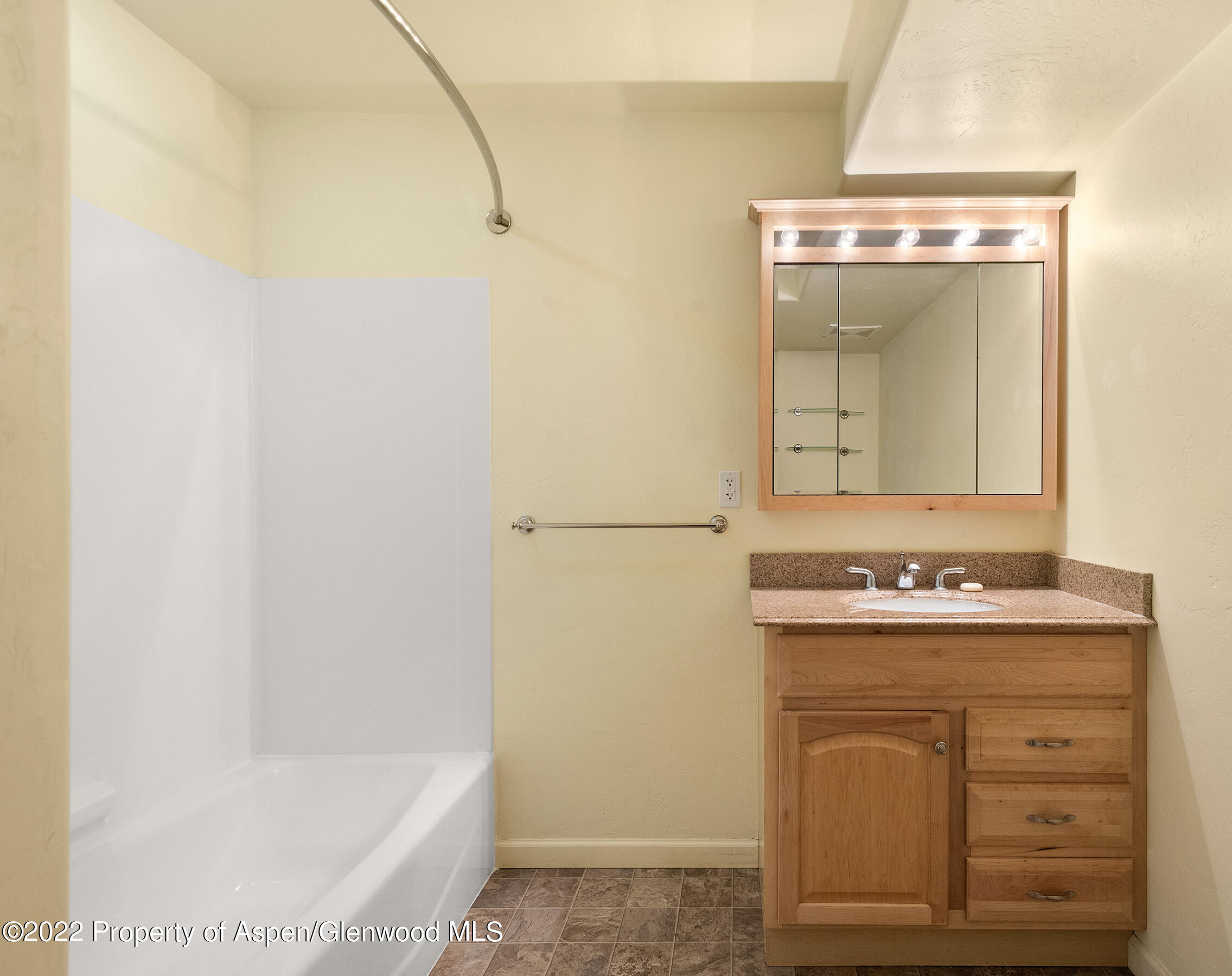 178 Knight Road Basalt, CO 81621 - Photo 33 of 35 23 lower level bath