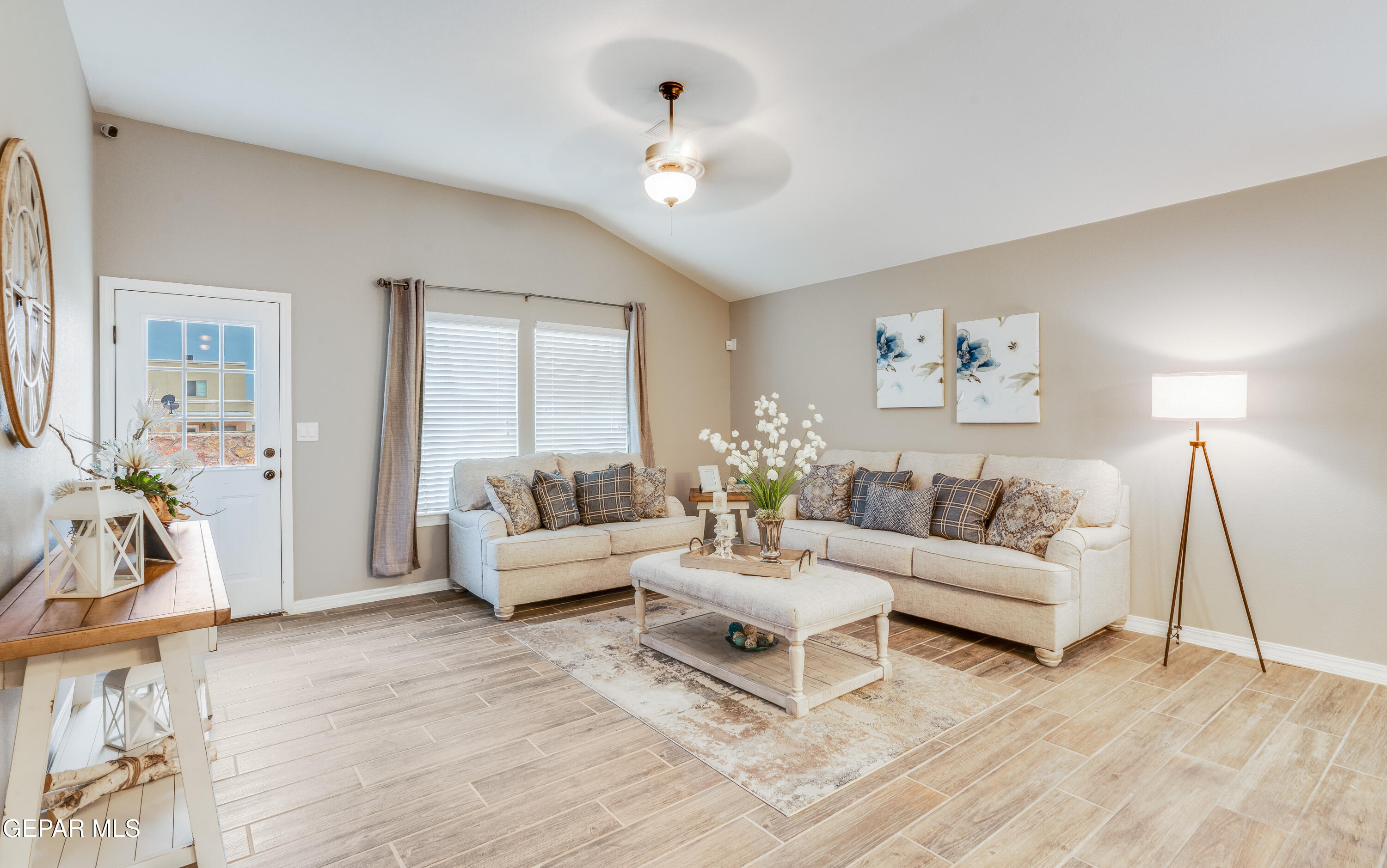 512 Caddo Lane Clint, TX 79836 - Photo 23 of 38 a living room with furniture and a wooden floor
