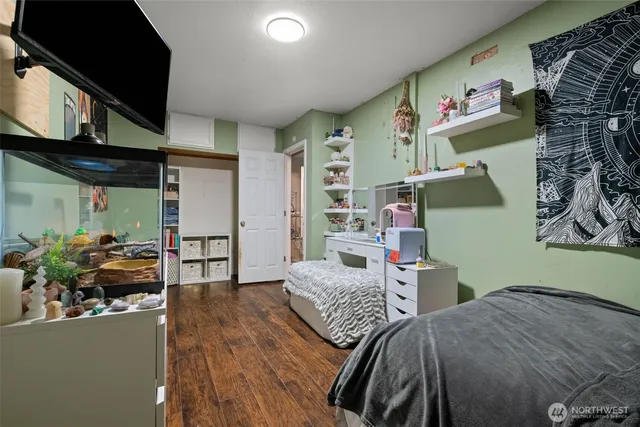 $515,000 | 241 Northeast Watson Court, Bremerton, WA 98311