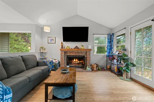 $515,000 | 241 Northeast Watson Court, Bremerton, WA 98311