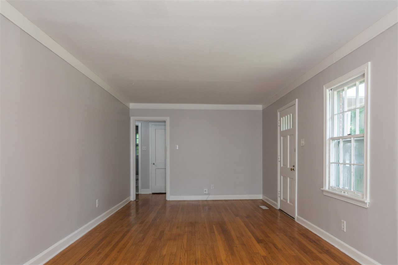 465 Vaughn Road Memphis, TN 38122 - Photo 4 of 25 Gallery Image 4