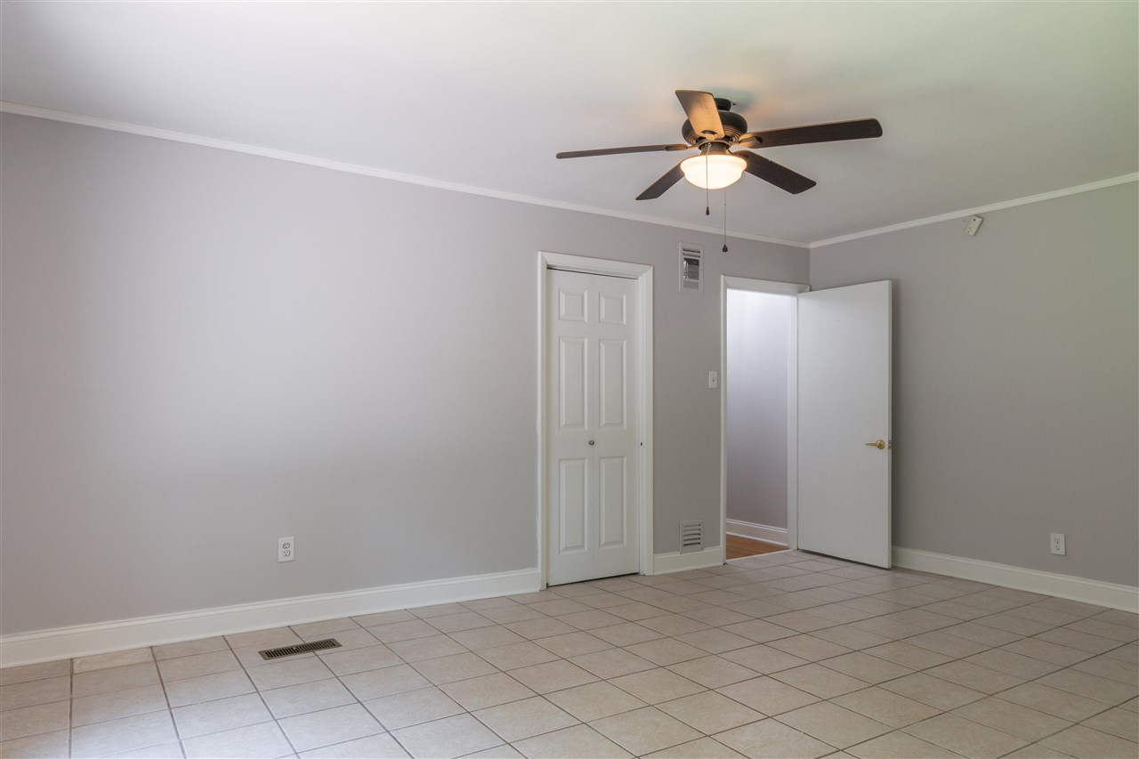 465 Vaughn Road Memphis, TN 38122 - Photo 9 of 25 Gallery Image 9