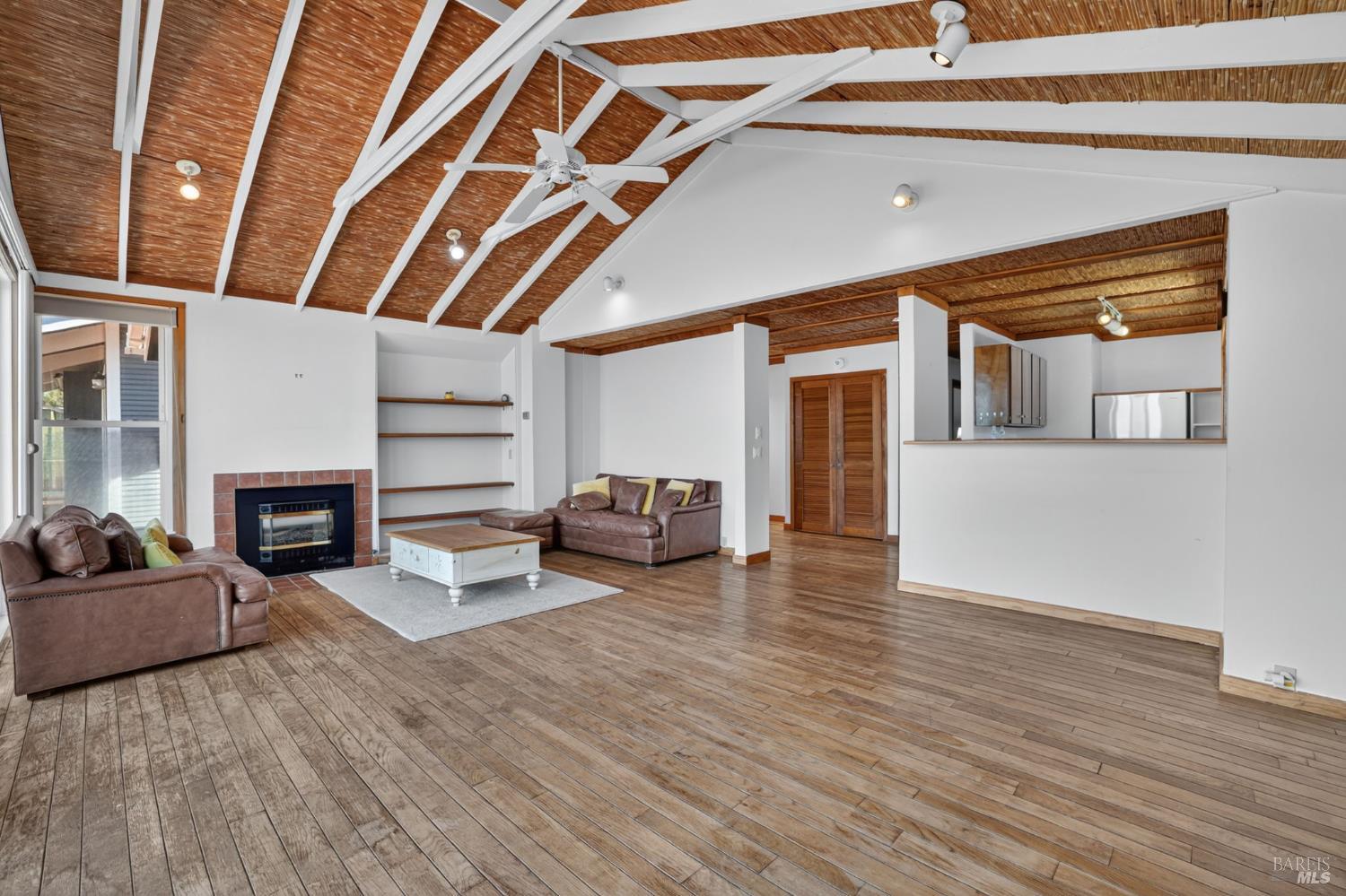 34 Sandy Beach Road Vallejo, CA 94590 - Photo 10 of 71 Gallery Image 10