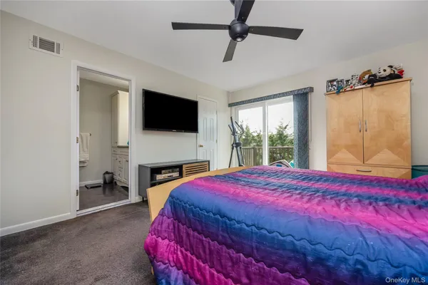 $674,000 | 82 Cottonwood Court, Unit 82, Wantagh, NY 11793