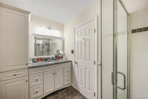 $674,000 | 82 Cottonwood Court, Unit 82, Wantagh, NY 11793