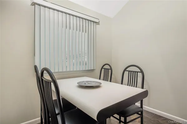 $674,000 | 82 Cottonwood Court, Unit 82, Wantagh, NY 11793
