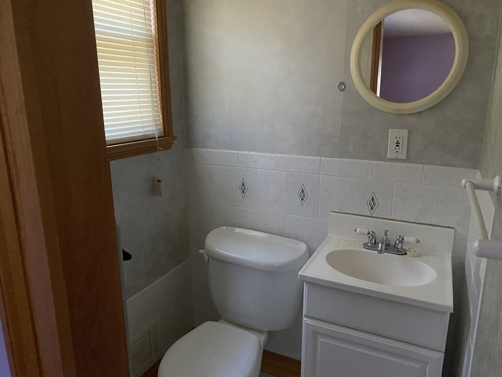 14 Foley Road Marlborough, MA 01752 - Photo 11 of 13 Gallery Image 11