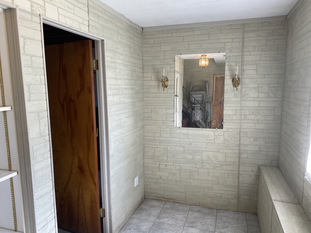 14 Foley Road Marlborough, MA 01752 - Photo 12 of 13 Gallery Image 12
