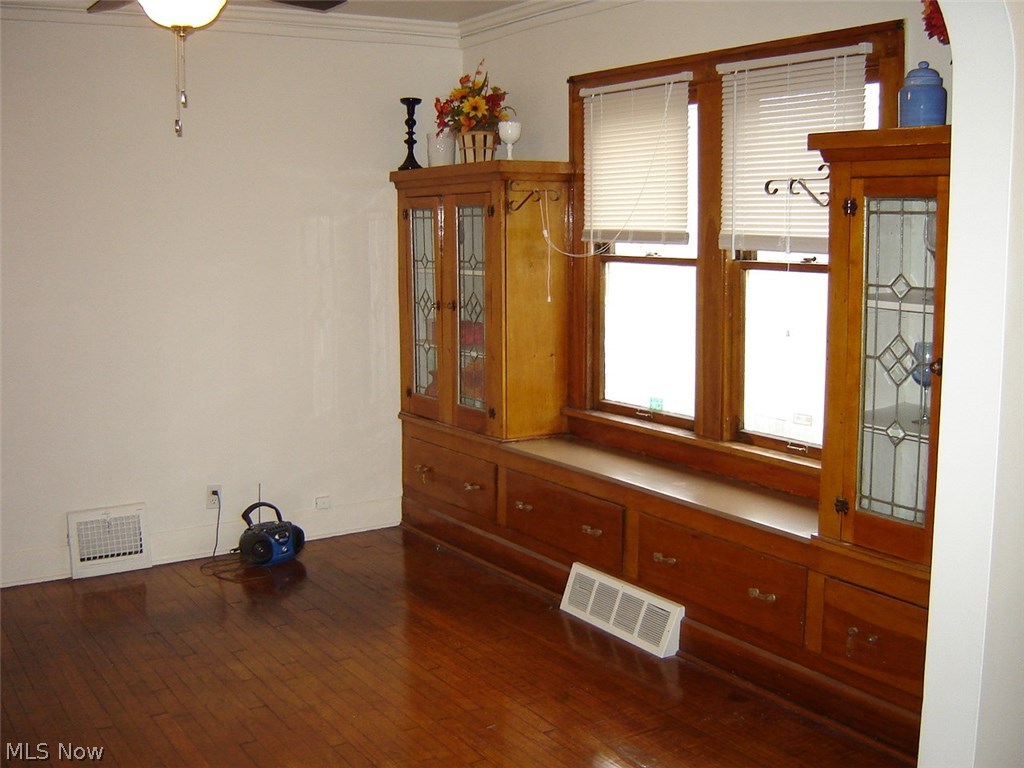 10901 Bellaire Road Cleveland, OH 44111 - Photo 12 of 35 Gallery Image 12