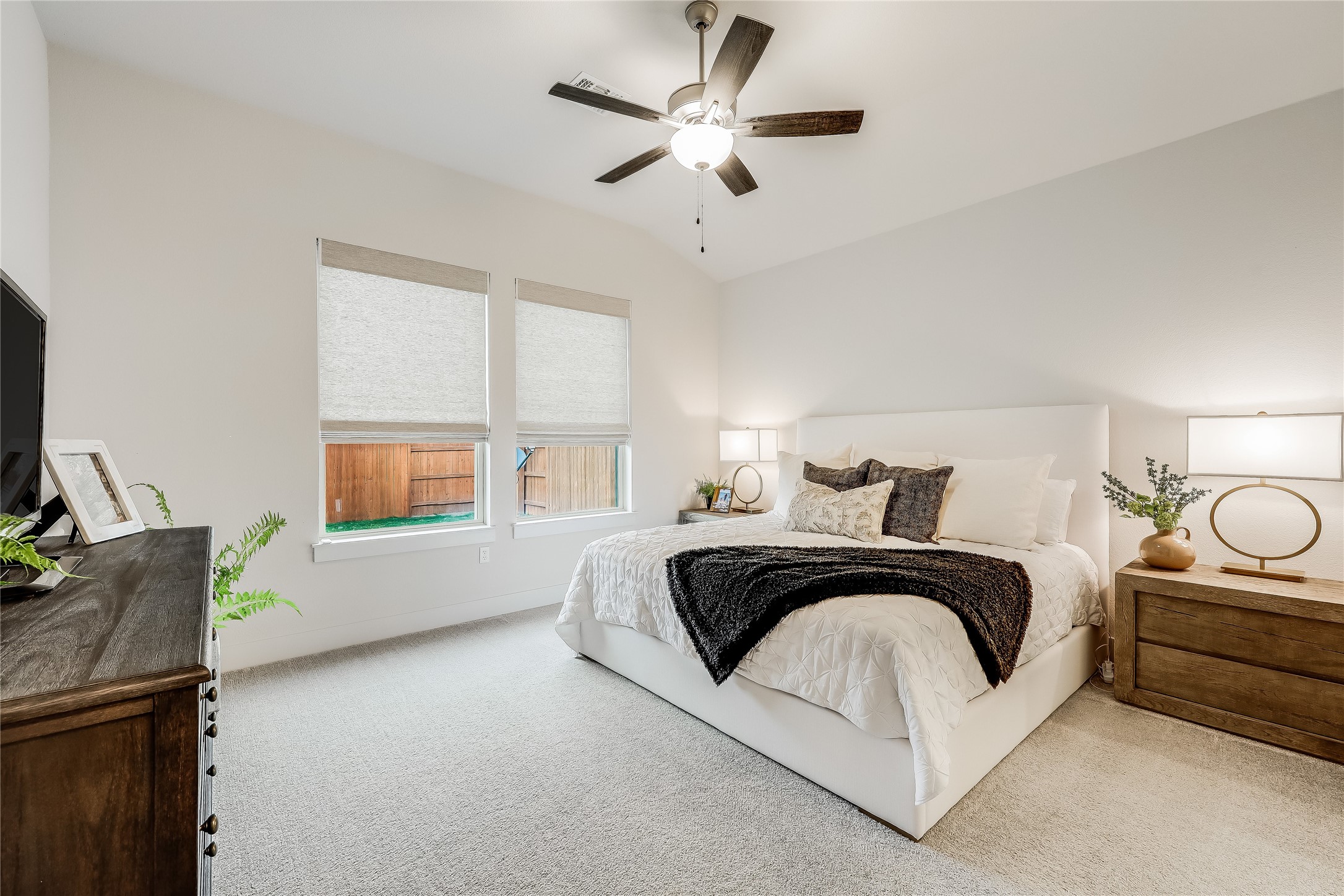 8400 Skytex Street Austin, TX 78744 - Photo 21 of 37