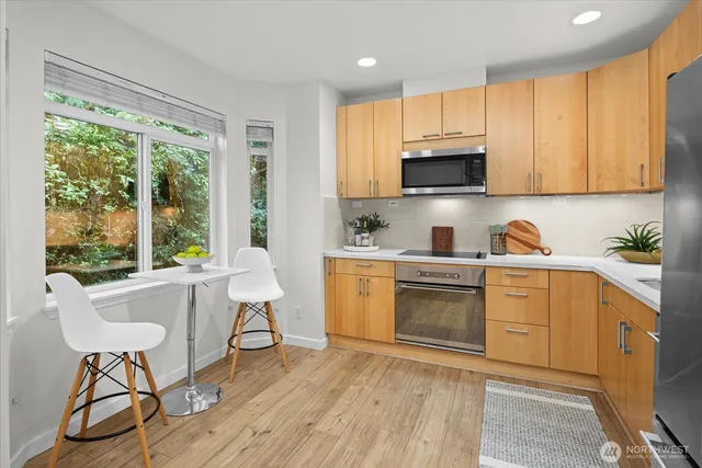 $835,000 | 18003 Northeast 93rd Court, Unit 3, Redmond, WA 98052